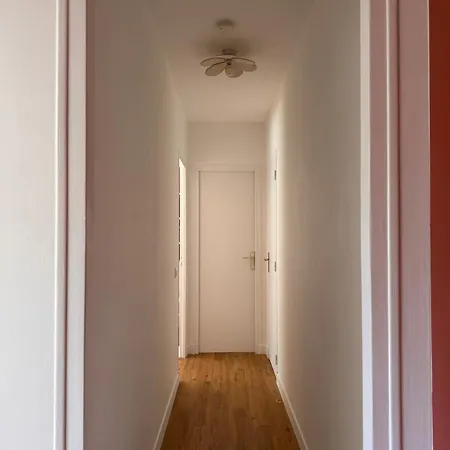 Grand T2 Calme Avec Balcon, Proche Plages Et Gares Appartement *